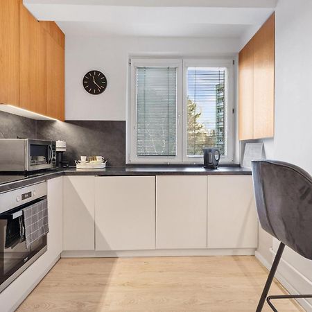 Barbyb Apartment - With Free Parking Bratislava Eksteriør bilde